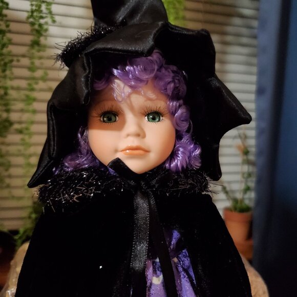 Rare Vintage Dan-Dee Int'l Ltd. Halloween Fine Bisque Porcelain Witch Doll - Picture 3 of 14